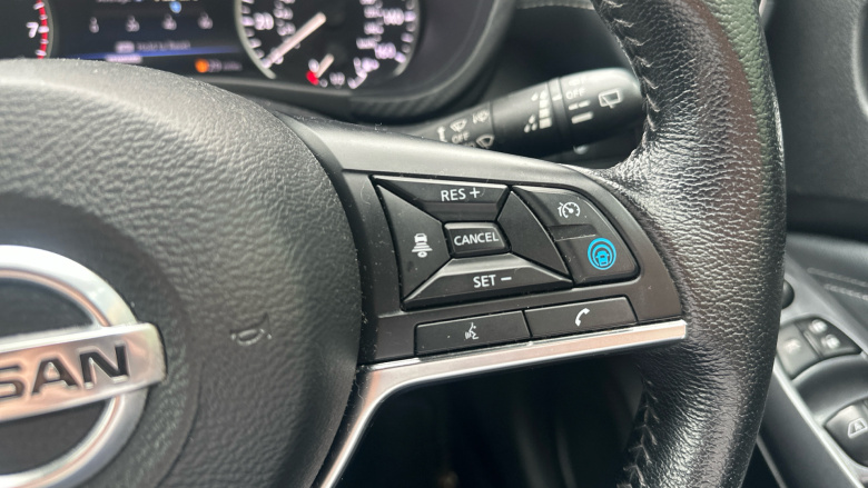 Nissan Juke 1.0 DiG-T Tekna 5dr Petrol Hatchback